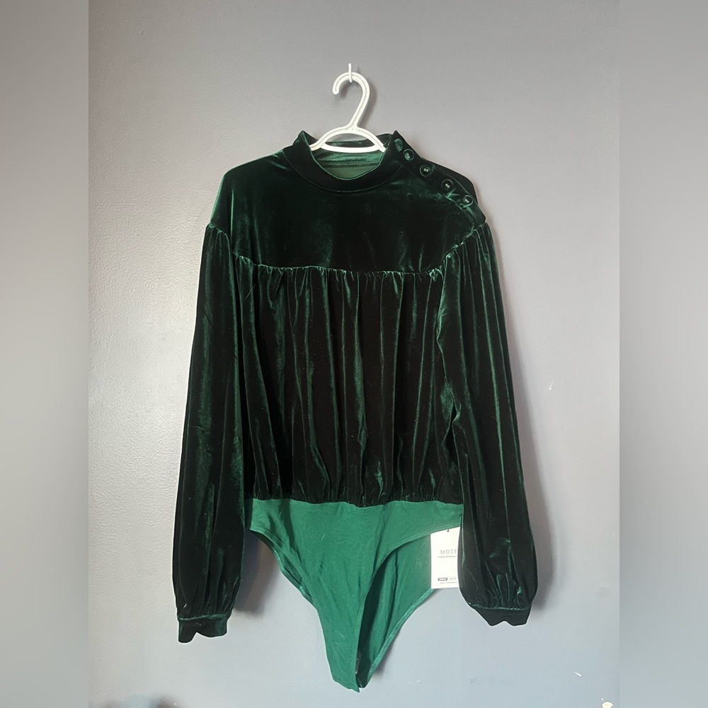 SHEIN Dark Green Velvet Bodysuit